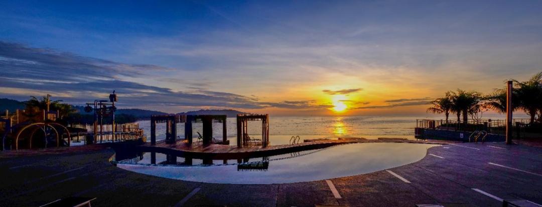 Cozy Seaview Studio at Imperium residence Tanjung Lumpur Kuantan Exterior foto